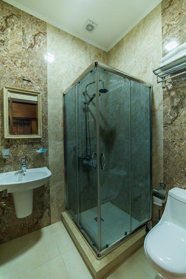 Hotel New Telavi Extérieur photo