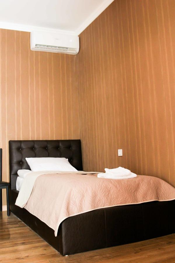 Hotel New Telavi Extérieur photo