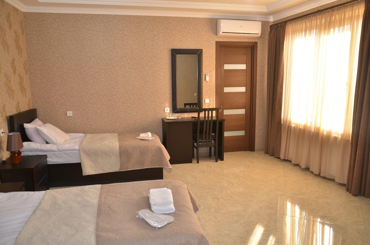 Hotel New Telavi Extérieur photo
